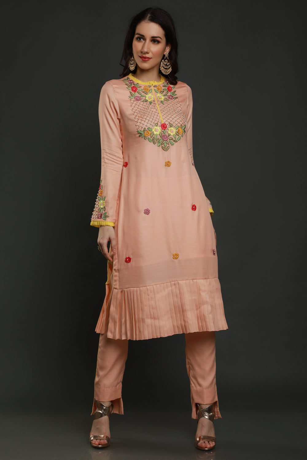 Sahana Kurta With Pants And Dupatta