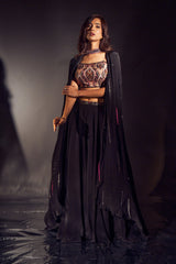 Gradient Black Paisley Cape Set