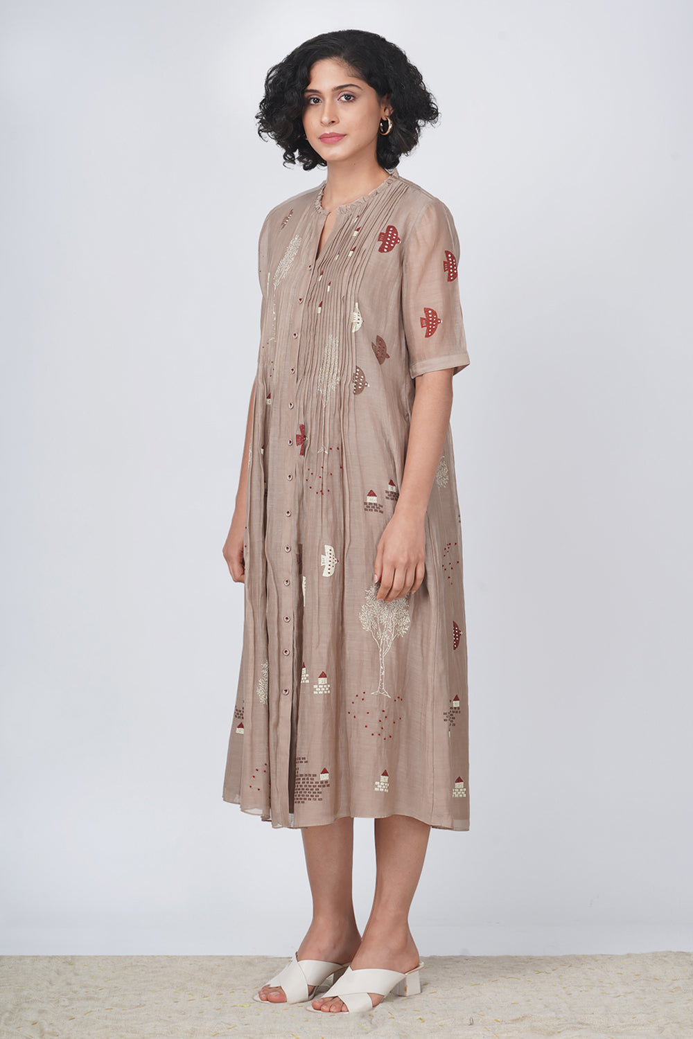 Olive  Leaf Print Puff Sleeve Dress In Silk Chanderi