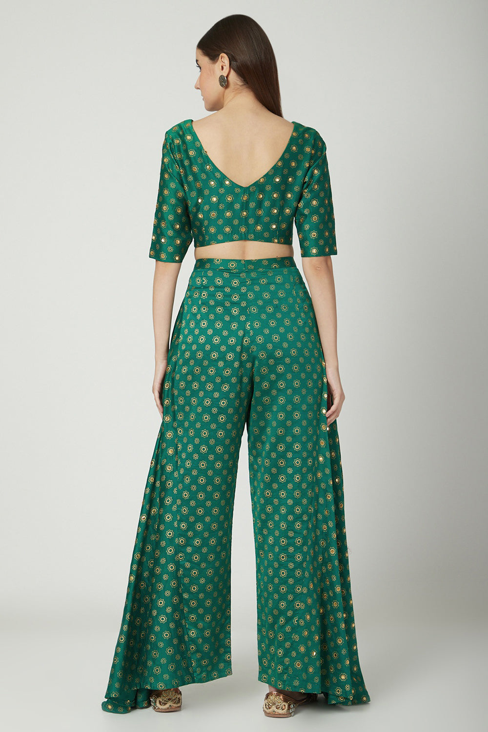 Crop Top With Skirt Pants & Dupatta In Emerald Green