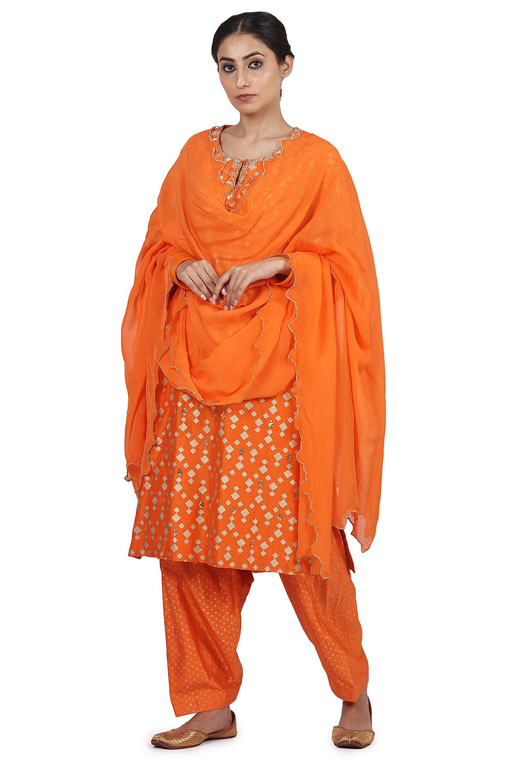 Embroidered Kurta Set In Orange