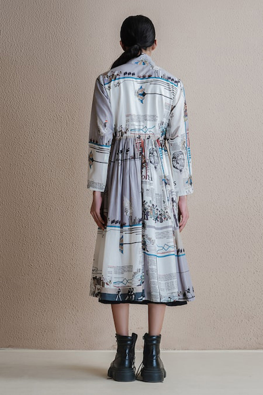 Long Newspaper Printed Dress With Zipper And Turtleneck