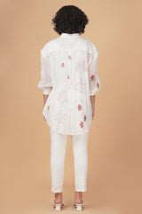 Monochrome Rose Print  Shirt With Fish Embroidery And  Solid Pants In Chanderi